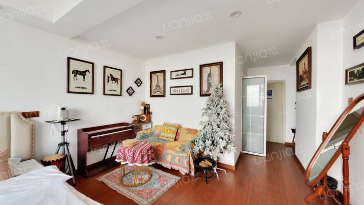 岷江国际二手房实景图