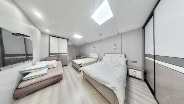 新青年广场二手房实景图