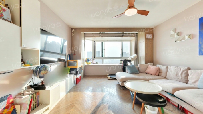 时尚街区东区二手房实景图