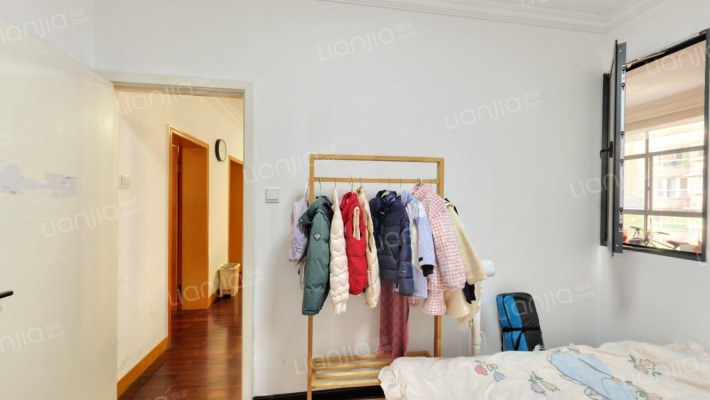 芙蓉北路一段880号二手房实景图