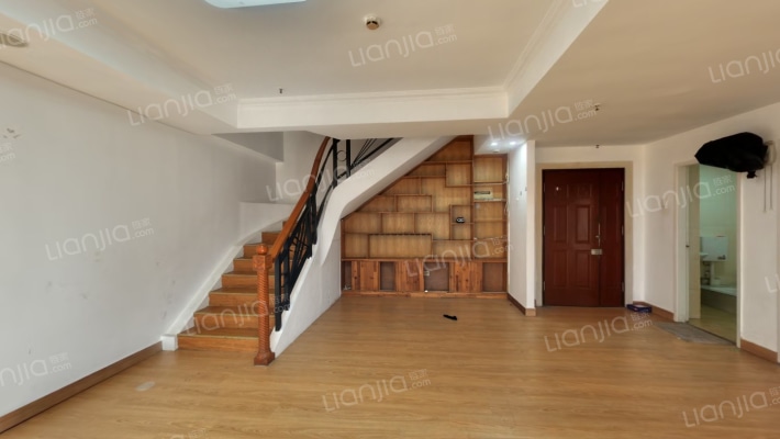 世界贸易广场二手房实景图