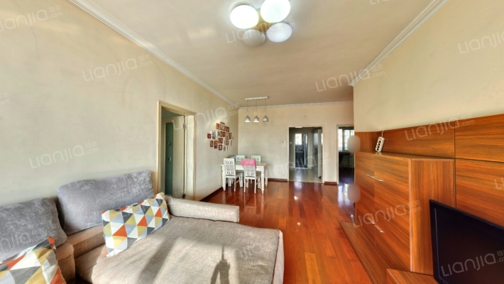 依翠园二手房实景图