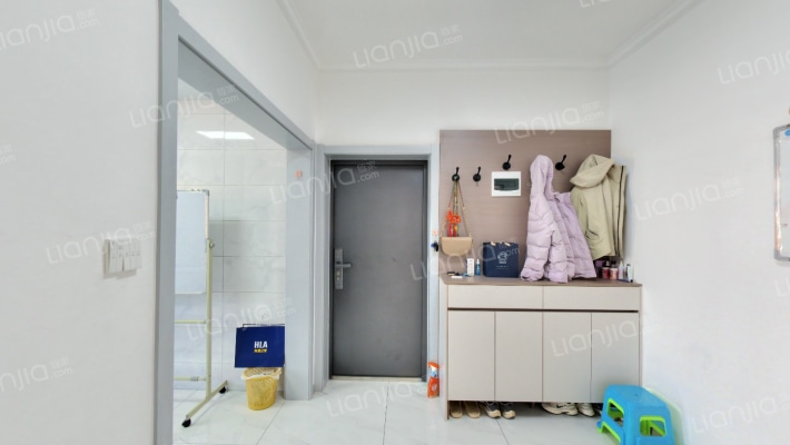 三小家属院二手房实景图