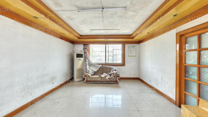 市委宣传部宿舍二手房实景图