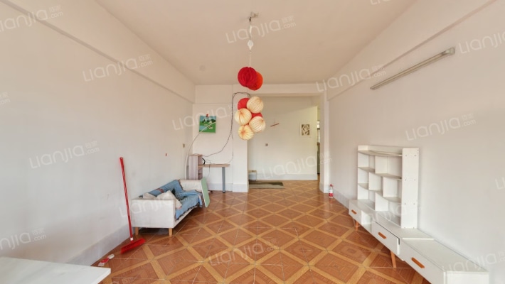 宝中路38号二手房实景图