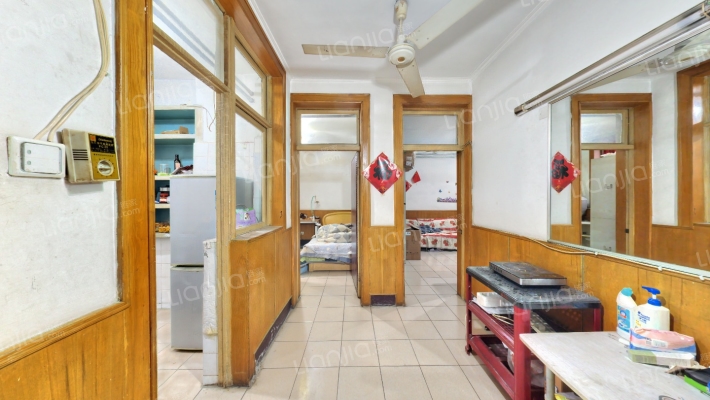 交警四大队宿舍二手房实景图