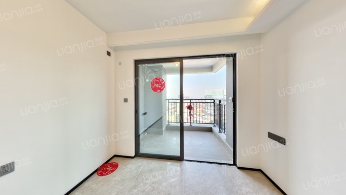 越秀大学星汇锦城二手房实景图