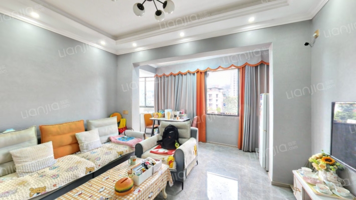 望月村二手房实景图