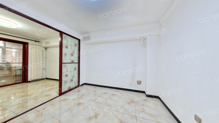 运河西大街8号院二手房实景图