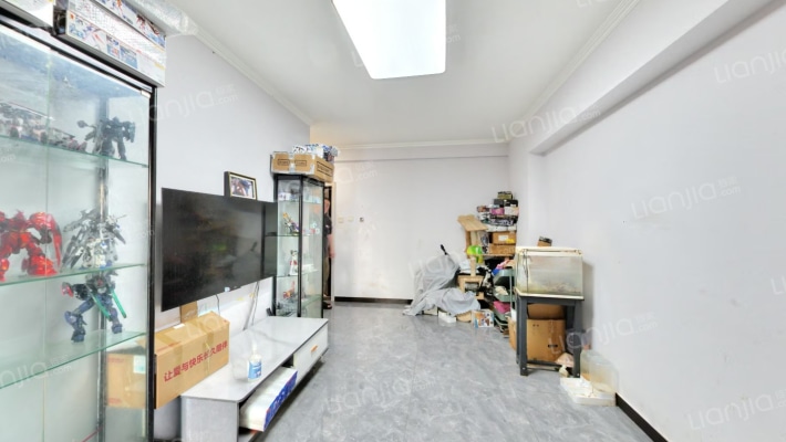 天龙华鹤二手房实景图