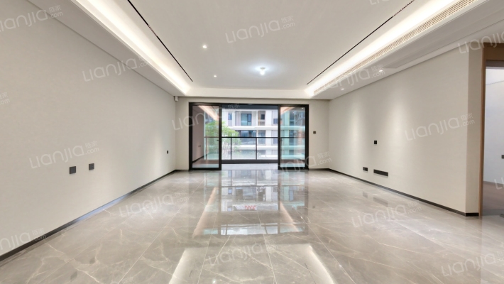 信达麓湖左岸二手房实景图