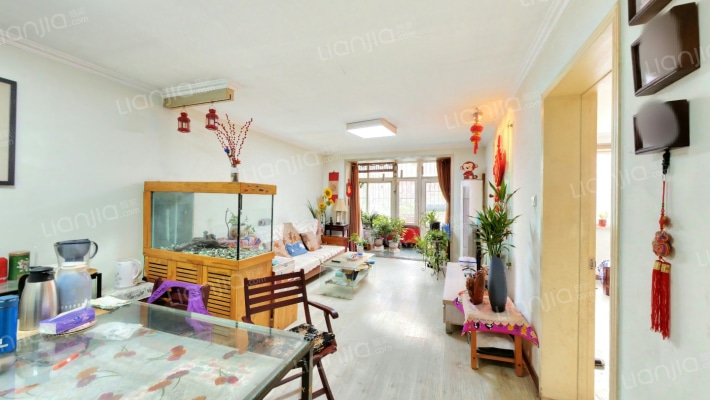 龙跃苑一区二手房实景图