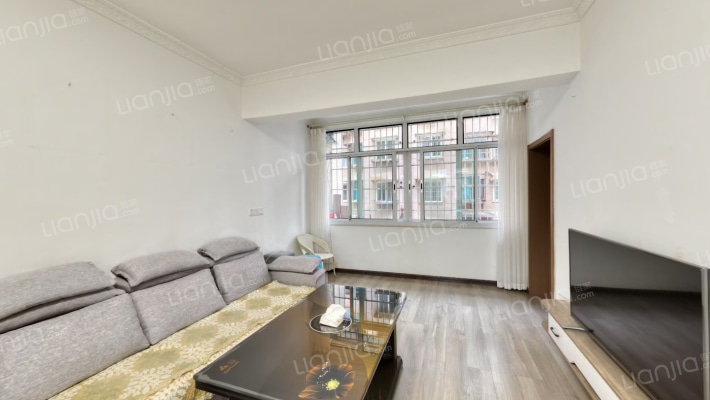 漓江路42号二手房实景图