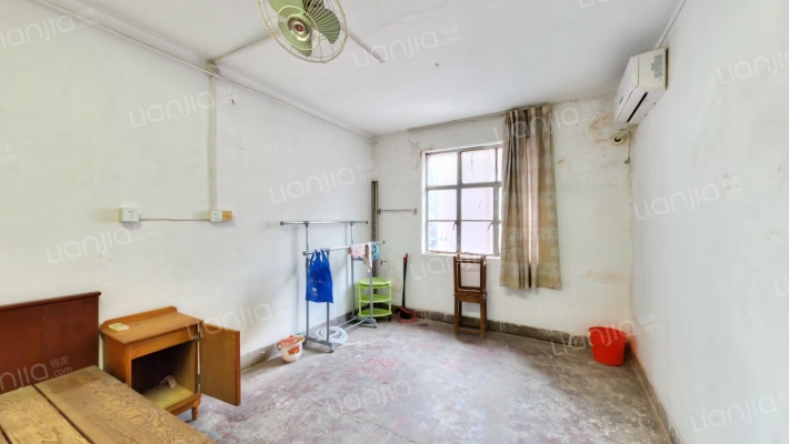 石皮路二手房实景图