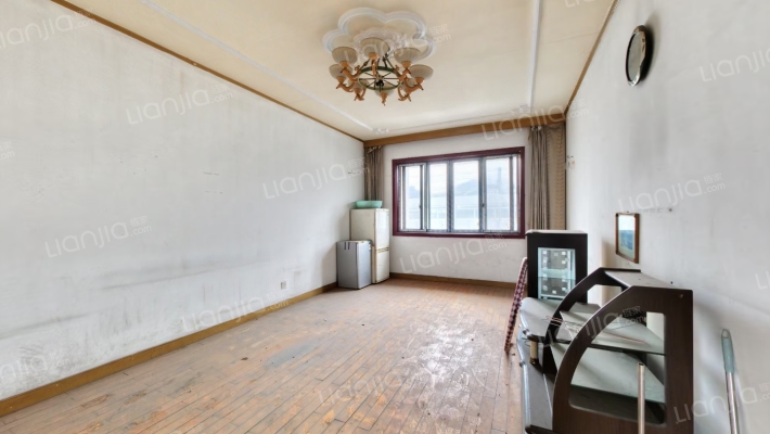 六十九中集资房二手房实景图