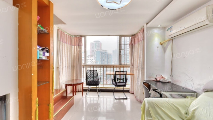 新锐地带二手房实景图