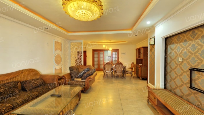 四海逸家一期二手房实景图