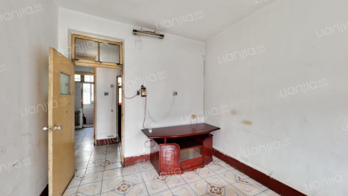 莱芜老技校宿舍区二手房实景图