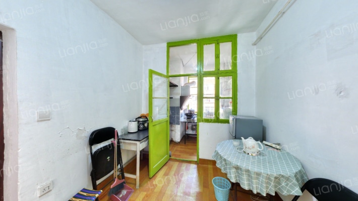 向东楼小区二手房实景图