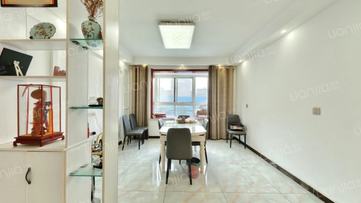 百盛名苑小区二手房实景图