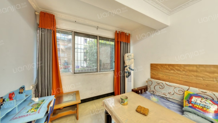 土石方小区二手房实景图