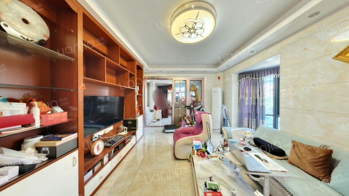 陆丰嘉园二期二手房实景图