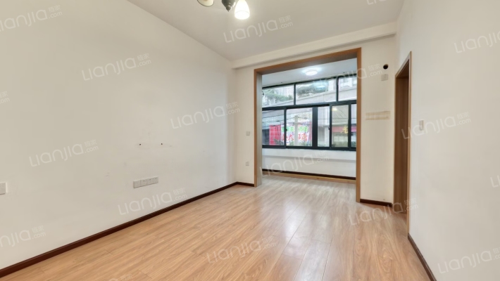 青龙巷9号二手房实景图