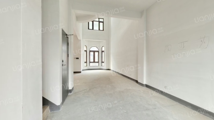 鸿麦世家二手房实景图