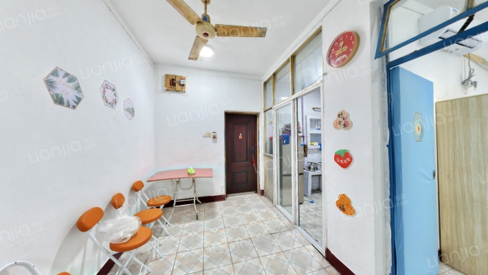 栖化新村二手房实景图