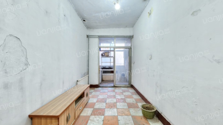 兴华北街4号院二手房实景图