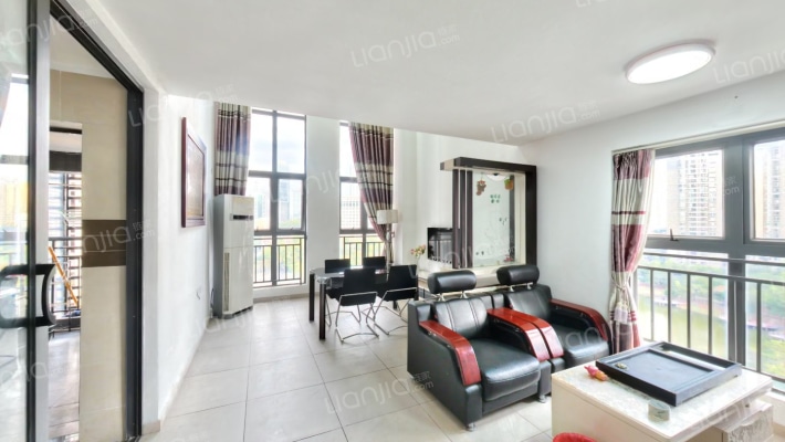 名流公馆二手房实景图