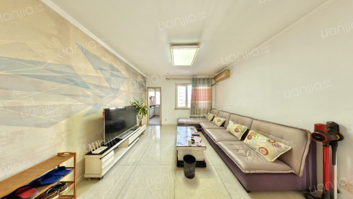 新塘组团佳成苑二手房实景图