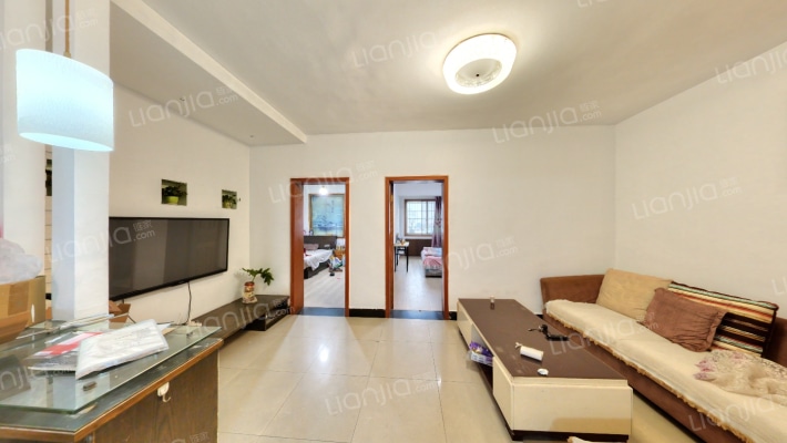 中南汽车世界二手房实景图