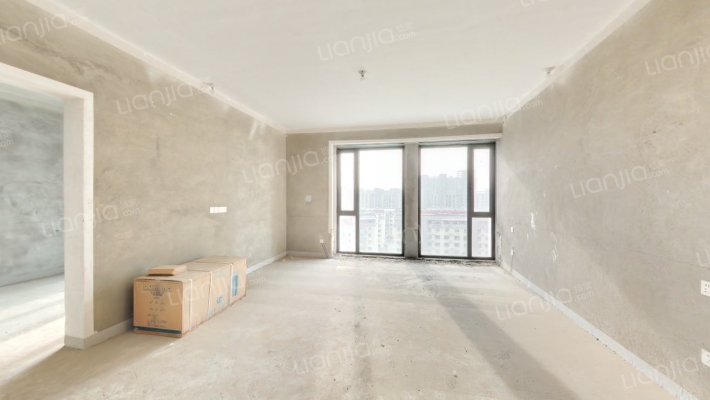 安联天颂二手房实景图