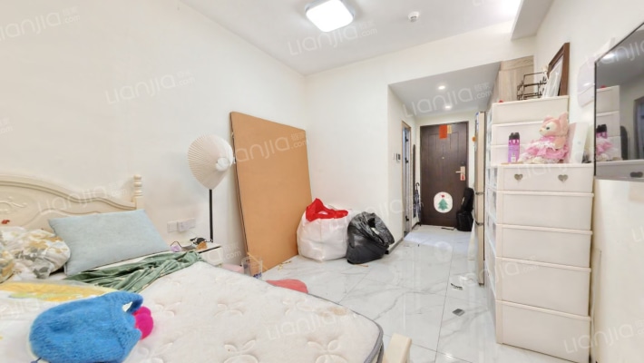 鸿润晨阳公馆二手房实景图