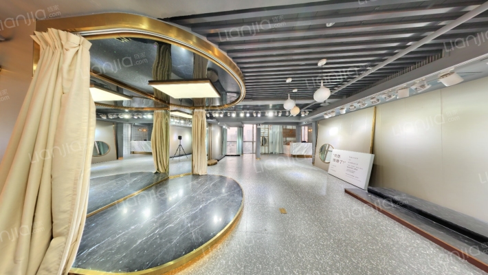 勒泰中心二手房实景图