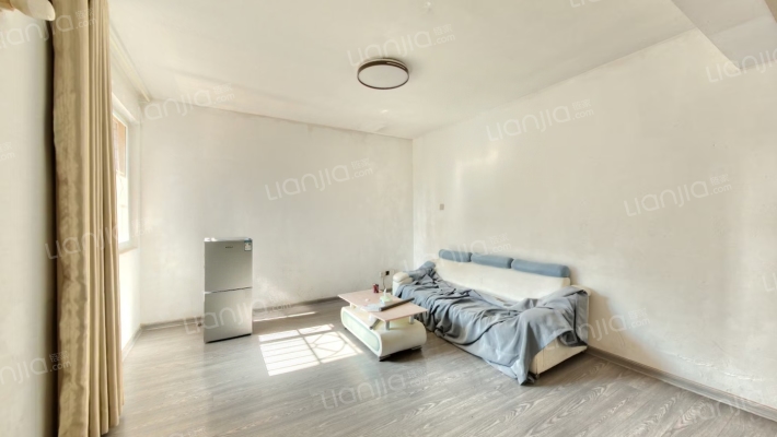 临江新天地江景苑二手房实景图