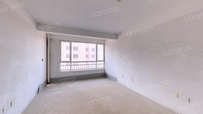 滨泰岭南峻景二手房实景图