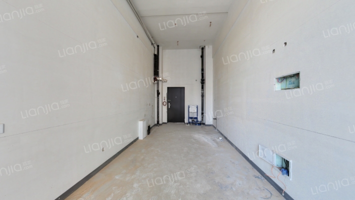 云成中心二手房实景图