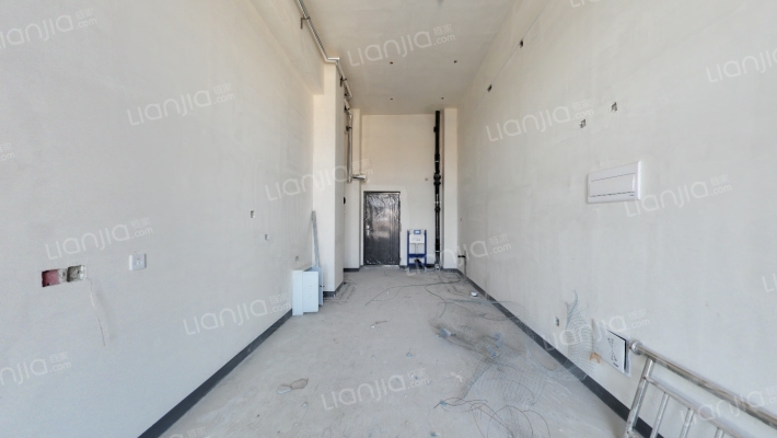 云成中心二手房实景图