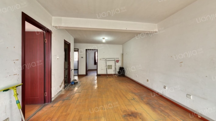 育新花园中里二手房实景图