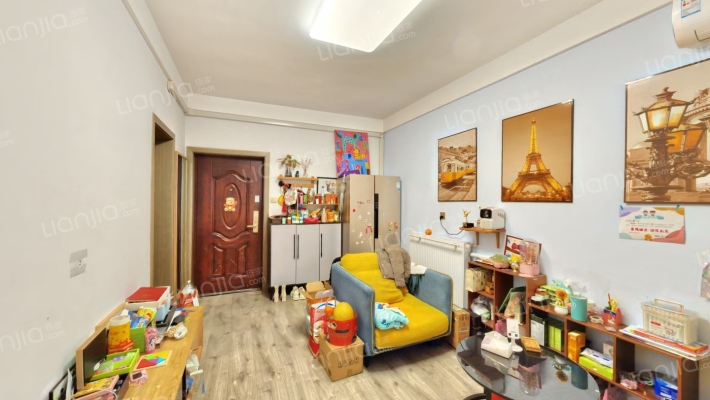 荆竹小区8号院二手房实景图