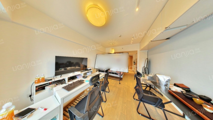 荟聚之光二手房实景图