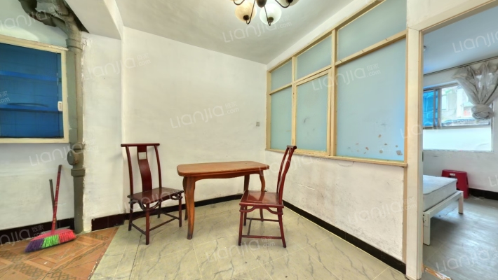 中新路1号二手房实景图