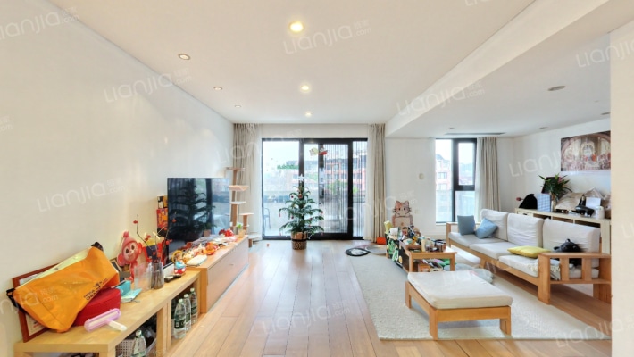 维多莉亚花园公寓二手房实景图