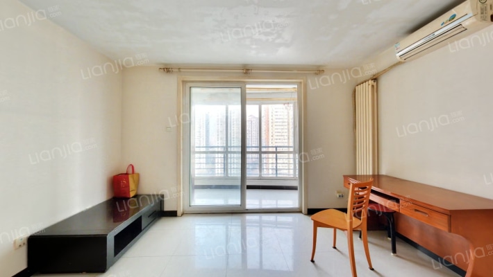 西豪逸景二手房实景图