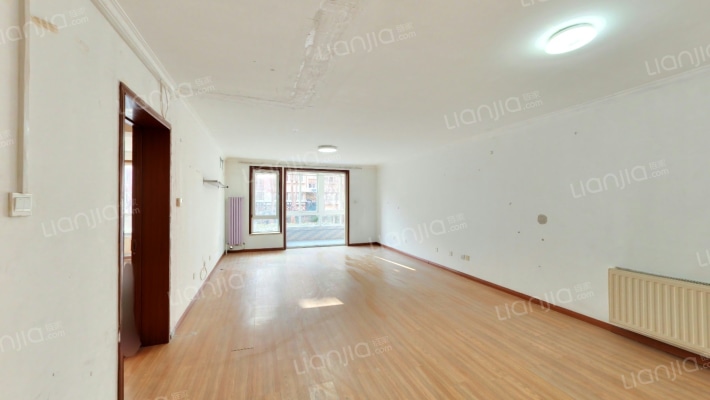 龙跃苑四区二手房实景图