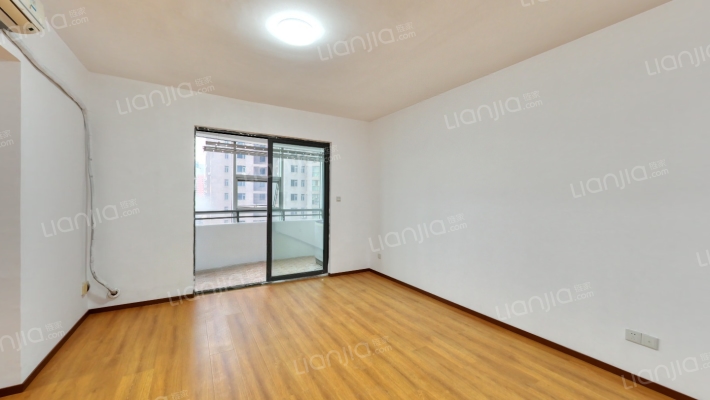 钻石公寓二手房实景图