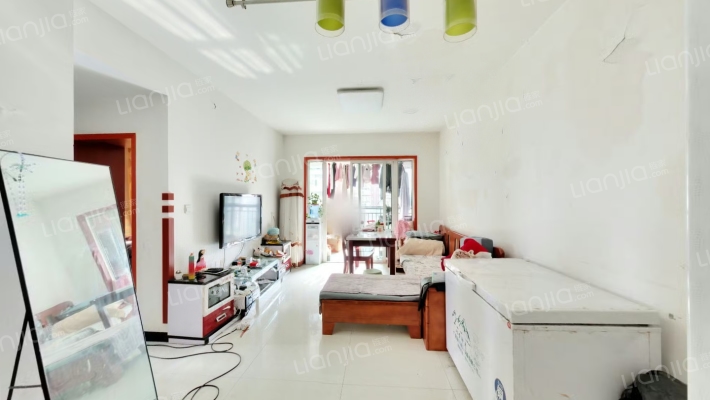 新城佳苑二手房实景图