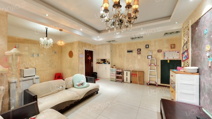 万博雅苑二手房实景图